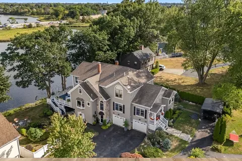 7 Riverbank Ave #7, Danvers, MA 01923