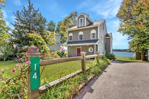 14 Maplewood Ave, Norton, MA 02766