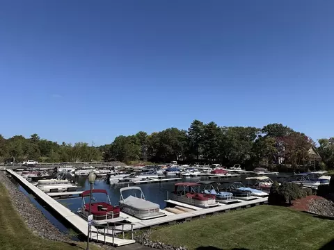 1001 Treasure Island Rd #1001, Webster, MA 01570