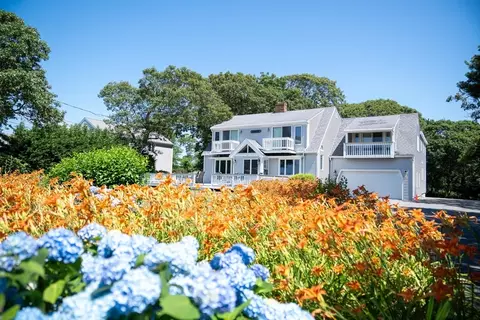 364 Lower County Rd, Harwich, MA 02646