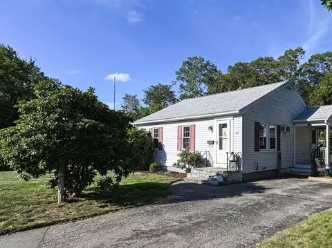 49 Bushee St, Attleboro, MA 02703