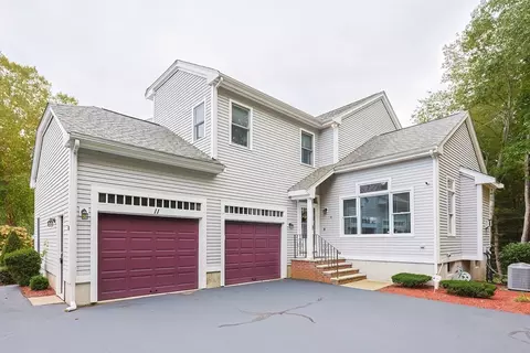 11 Edgewater Dr #11, Norton, MA 02766