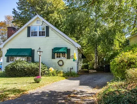 30 Colby St, Haverhill, MA 01835