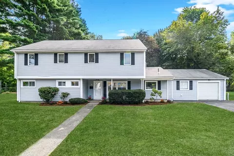 9 Liberty St, Natick, MA 01760