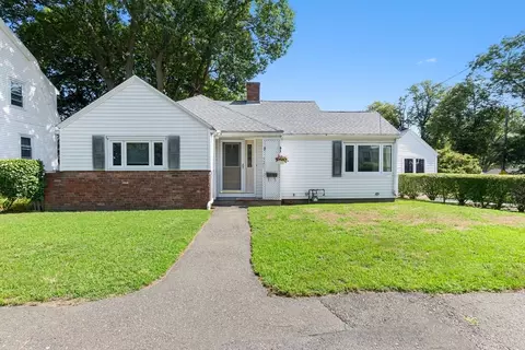 321 Lynnfield St, Lynn, MA 01904