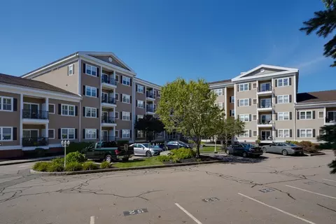 989 East St #107, Dedham, MA 02026