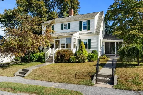 8 Little Rd, North Andover, MA 01845