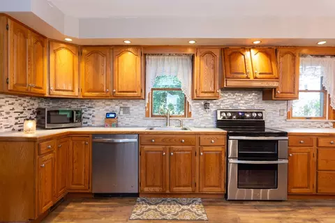 12 Tarbox St, Dedham, MA 02026 photo 4