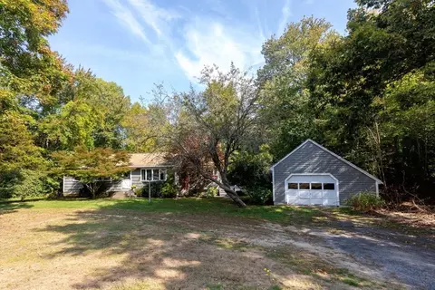 145 County Rd, Plympton, MA 02367