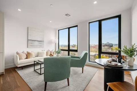 1515 Commonwealth Ave #302, Boston, MA 02135