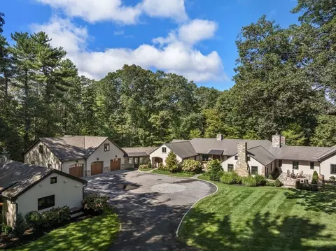 24 Claypit Hill Rd, Wayland, MA 01778