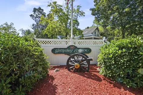 100 Pleasant St #14, Tewksbury, MA 01876
