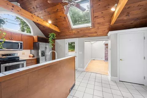 Entry Way - 44 E Bare Hill Rd, Harvard, MA 01451 photo 2 of 2