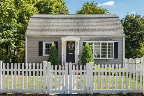 5 Judson Rd, Weymouth, MA 02188
