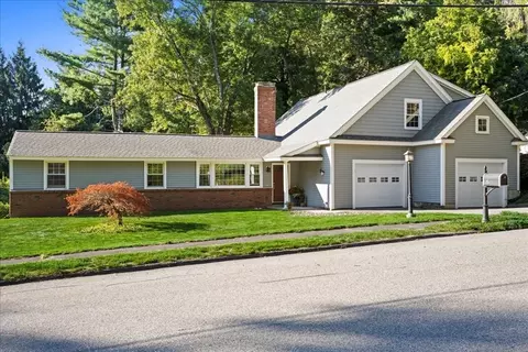 2 Fairview Dr, Southborough, MA 01772