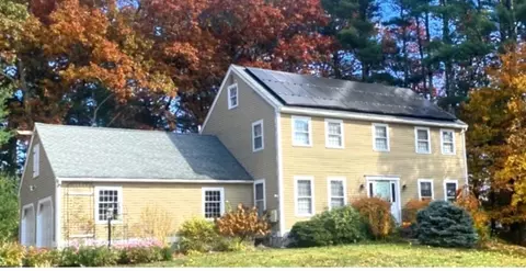 7 Little Bear Hill Rd, Westford, MA 01886