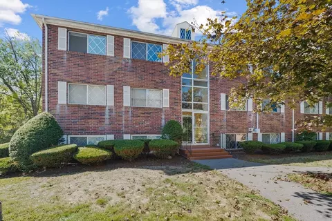 40 Fernview Ave #11, North Andover, MA 01845