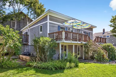 25 Winthrop St #2, Provincetown, MA 02657