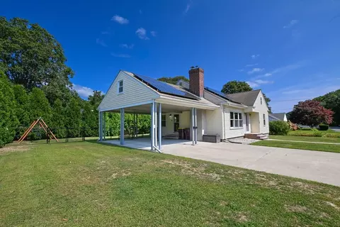 33 Harbeck St, Acushnet, MA 02743 photo 24