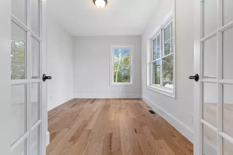 32 Garden Rd, Stoneham, MA 02180 photo 10