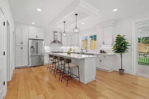 32 Garden Rd, Stoneham, MA 02180 photo 4
