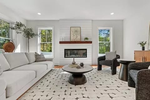 32 Garden Rd, Stoneham, MA 02180 photo 9