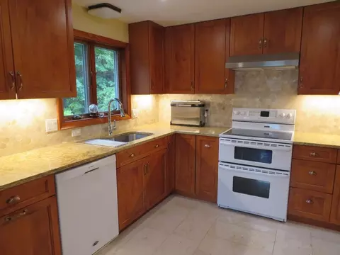 8 Talbot Rd, Canton, MA 02021 photo 11