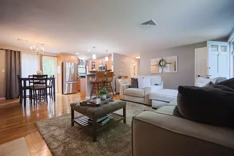 103 Seans Cir, Centerville, MA 02632 photo 8