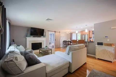 103 Seans Cir, Centerville, MA 02632 photo 9