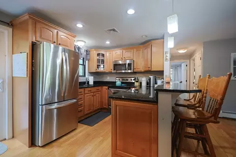 103 Seans Cir, Centerville, MA 02632 photo 3
