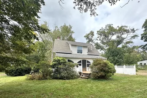 491 Northampton St, Holyoke, MA 01040