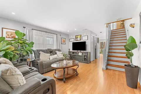 948 Broadway #13, Chelsea, MA 02150