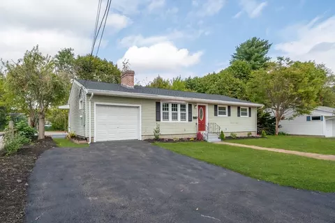 Exterior - 92 Blue Bell Rd, Worcester, MA 01606 photo 2 of 5