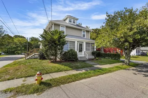 57 Harris St, Riverside, RI 02915