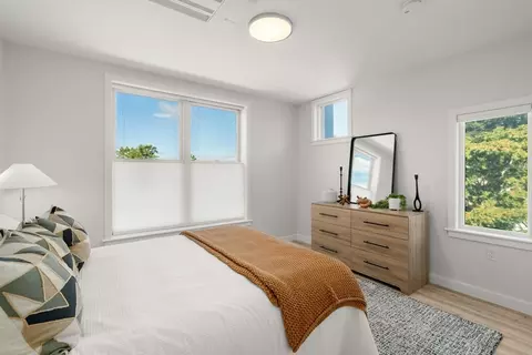 602 Canterbury #U1, Roslindale, MA 02131