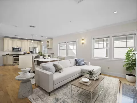 591 E 3rd St #3, Boston, MA 02127
