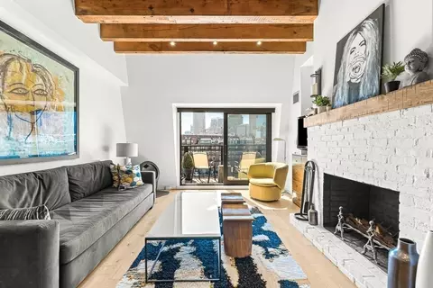 28 Atlantic Ave #534, Boston, MA 02110