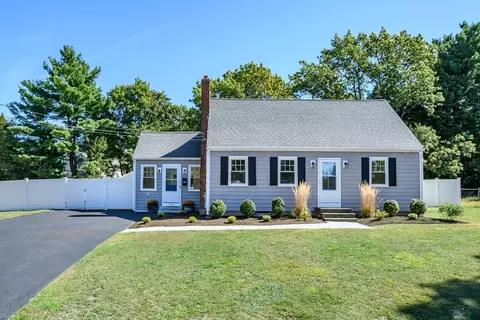32 Irving Dr, Walpole, MA 02081