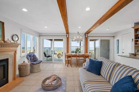 178 N End Blvd #C, Salisbury, MA 01952
