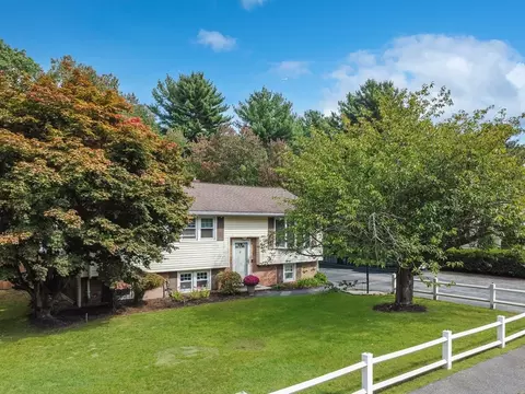 31 Harjean Rd, Billerica, MA 01821