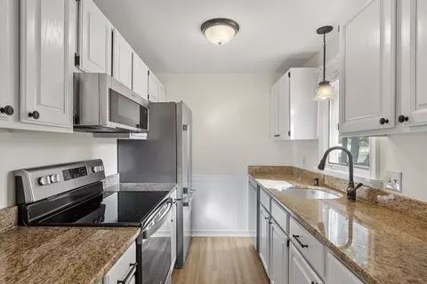 81 Cortland Cir #81, Leominster, MA 01453