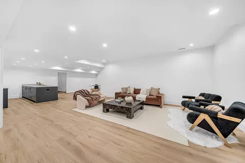 108 Abbott Rd, Wellesley, MA 02481 photo 25