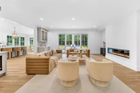 108 Abbott Rd, Wellesley, MA 02481 photo 11