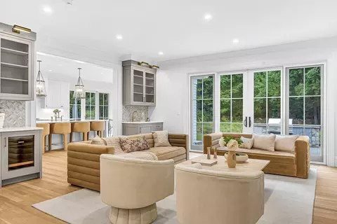 108 Abbott Rd, Wellesley, MA 02481 photo 9