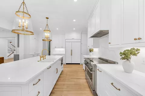 108 Abbott Rd, Wellesley, MA 02481 photo 6