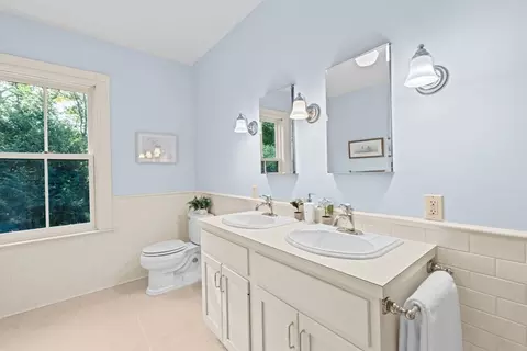 2 Raeburn Ter, Newton, MA 02461 photo 19