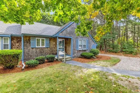 16 Warren Rd #16, Yarmouth, MA 02675