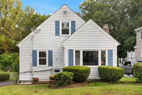 42 Wilmot St, Boston, MA 02131