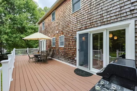 70 Plain St E, Berkley, MA 02779 photo 24