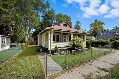 179 Albemarle St, Springfield, MA 01109